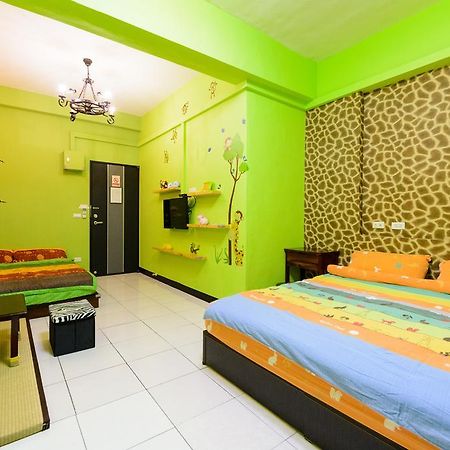 Play House Otel Tainan Dış mekan fotoğraf