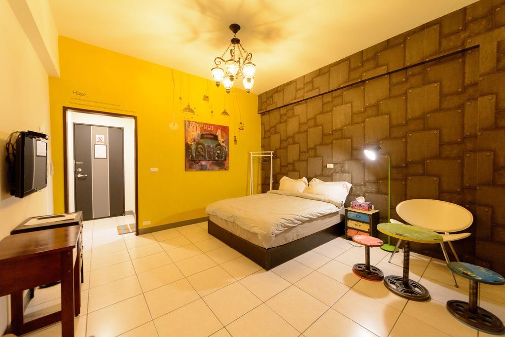 Play House Otel Tainan Dış mekan fotoğraf